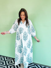 Load image into Gallery viewer, White Floral Print Midi