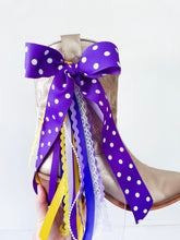 Load image into Gallery viewer, Clip On Boot Bows