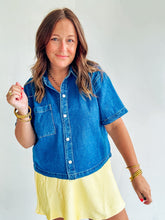 Load image into Gallery viewer, Denim Button Up Top