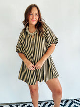 Load image into Gallery viewer, Puff Sleeve Striped Shift Dress