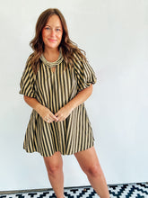 Load image into Gallery viewer, Puff Sleeve Striped Shift Dress