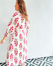 Load image into Gallery viewer, Cream Floral Midi