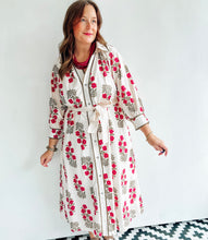 Load image into Gallery viewer, Cream Floral Midi